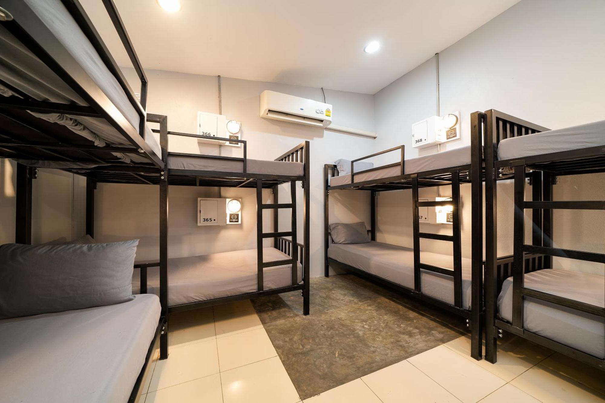 Oh Hostels - Bangkok Luaran gambar